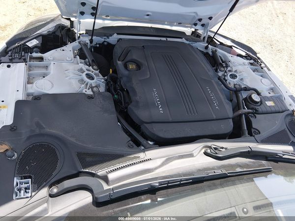 2019 JAGUAR F-TYPE P300