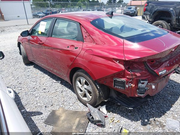 2023 HYUNDAI ELANTRA SE