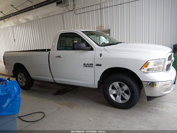 2018 RAM 1500 SLT  4X4 8' BOX