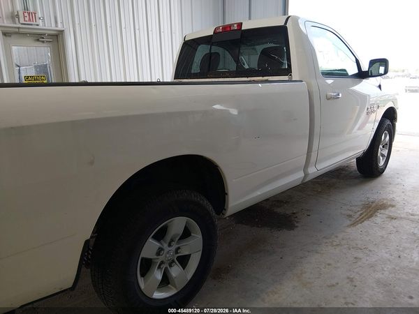 2018 RAM 1500 SLT  4X4 8' BOX