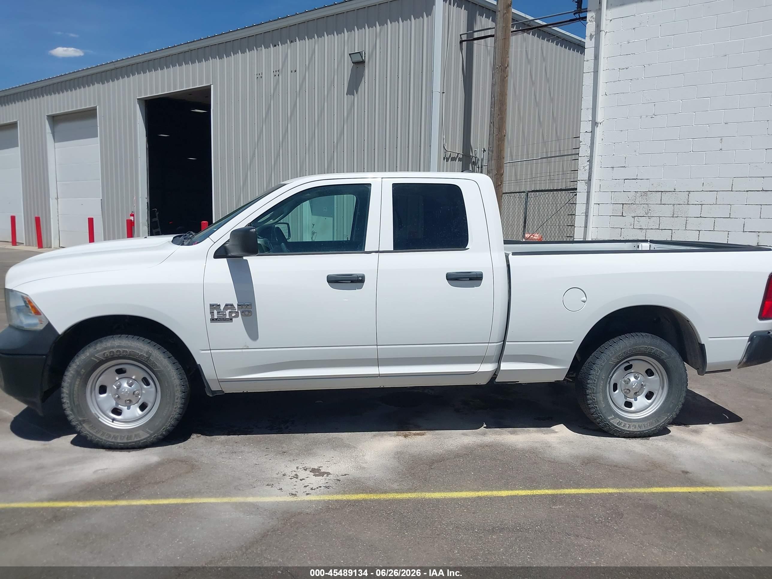 2019 RAM 1500 CLASSIC TRADESMAN  4X4 6'4 BOX
