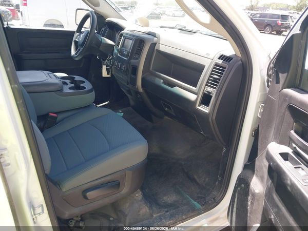 2019 RAM 1500 CLASSIC TRADESMAN  4X4 6'4 BOX