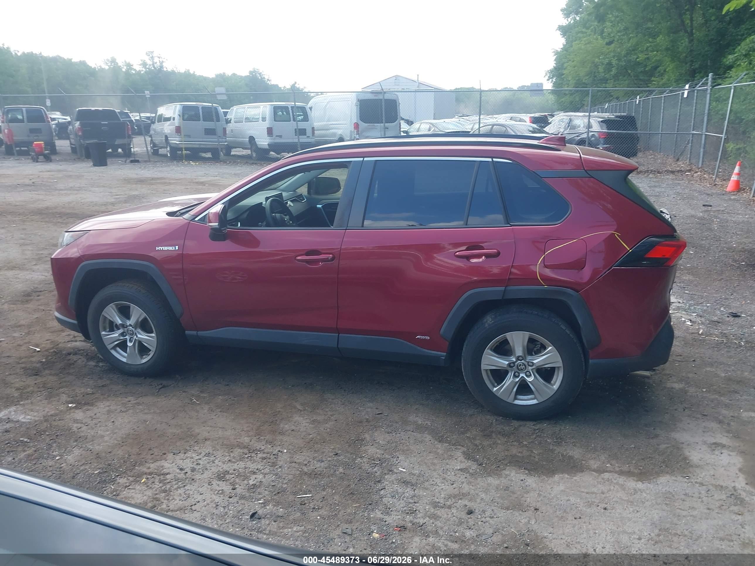 2019 TOYOTA RAV4 HYBRID LE
