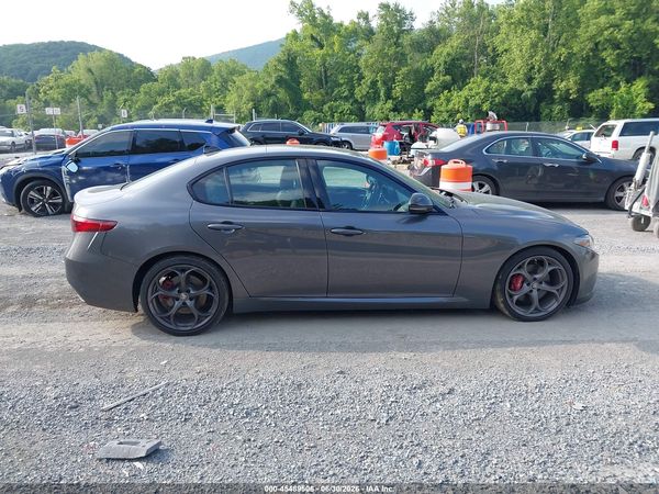 2019 ALFA ROMEO GIULIA TI SPORT RWD