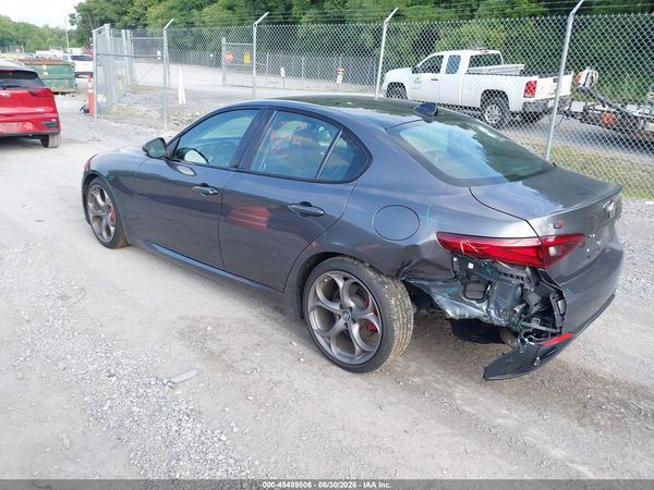 2019 ALFA ROMEO GIULIA TI SPORT RWD