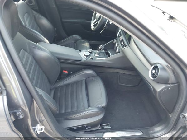 2019 ALFA ROMEO GIULIA TI SPORT RWD
