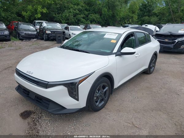 2025 KIA K4 LXS