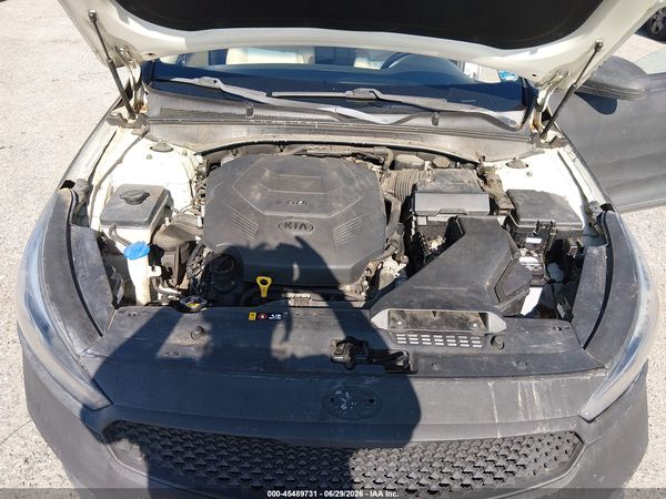 2017 KIA CADENZA PREMIUM