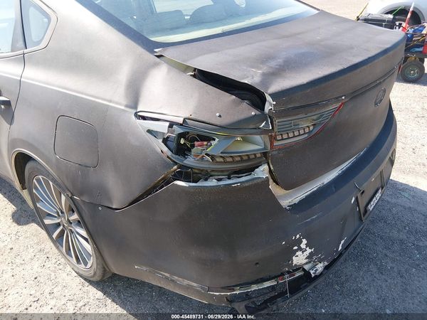 2017 KIA CADENZA PREMIUM