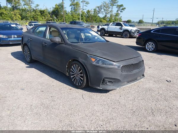 2017 KIA CADENZA PREMIUM