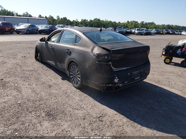 2017 KIA CADENZA PREMIUM