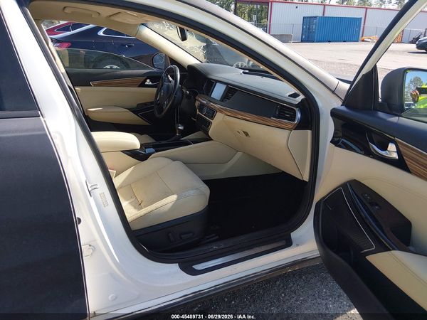 2017 KIA CADENZA PREMIUM