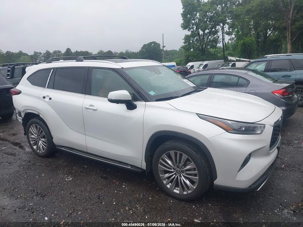 2024 TOYOTA HIGHLANDER PLATINUM