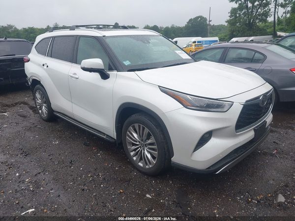2024 TOYOTA HIGHLANDER PLATINUM