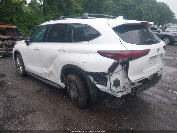 2024 TOYOTA HIGHLANDER PLATINUM