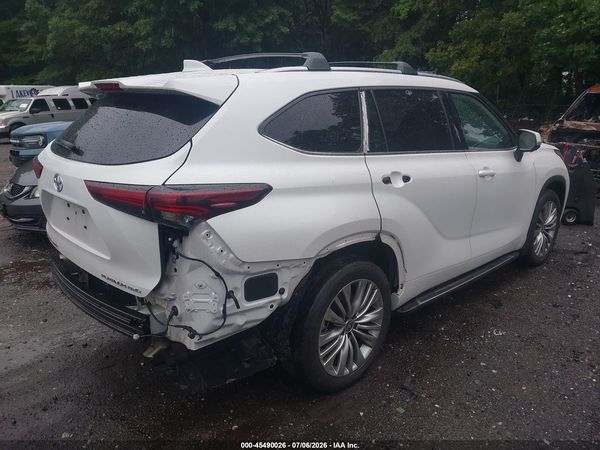2024 TOYOTA HIGHLANDER PLATINUM