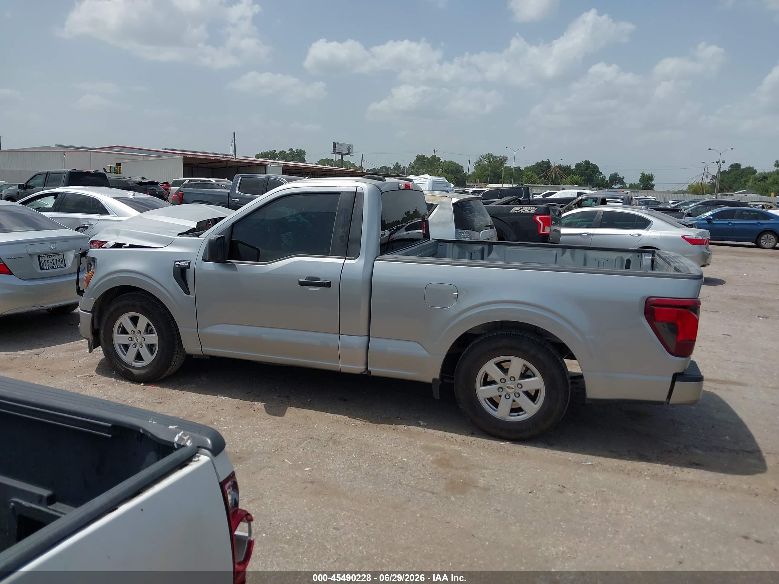 2024 FORD F-150 XL