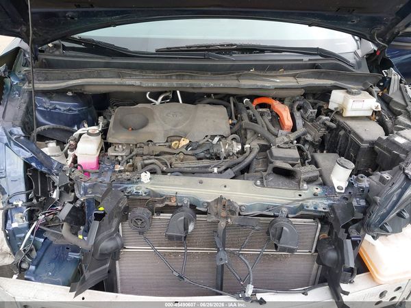 2022 TOYOTA SIENNA XLE