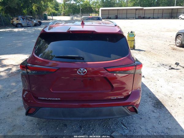 2021 TOYOTA HIGHLANDER XLE