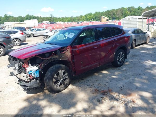2021 TOYOTA HIGHLANDER XLE