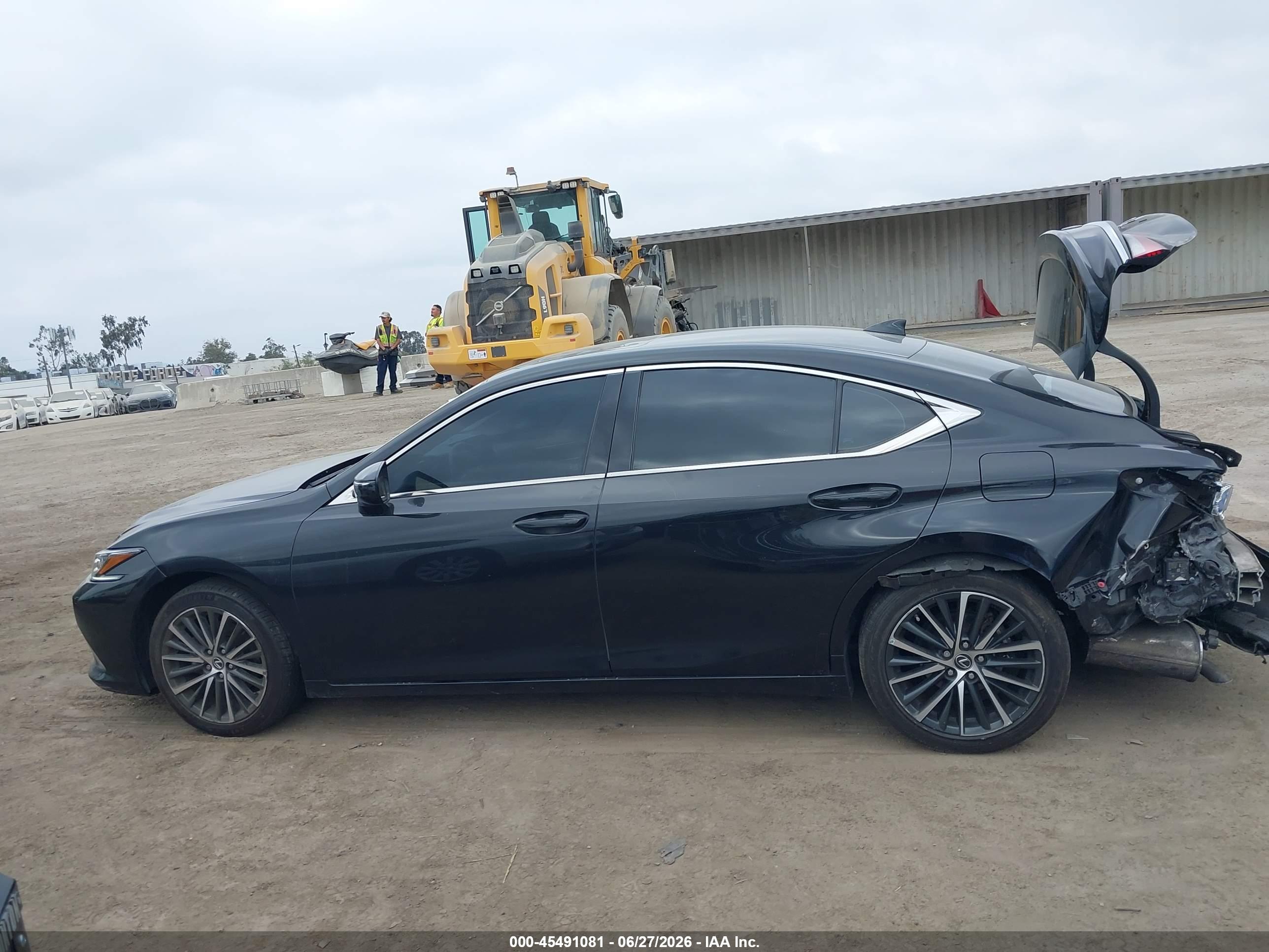 2024 LEXUS ES 300H 300h Premium
