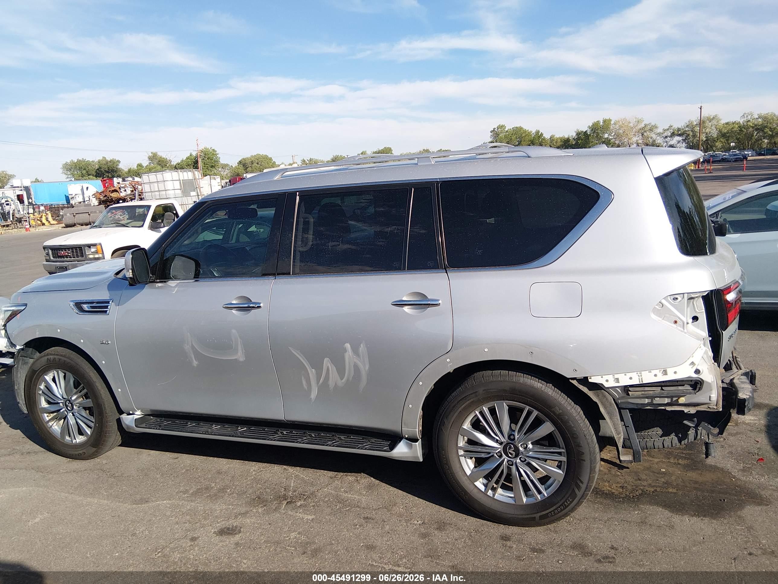 2019 INFINITI QX80 LUXE