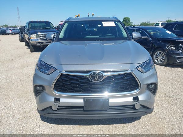 2021 TOYOTA HIGHLANDER LIMITED