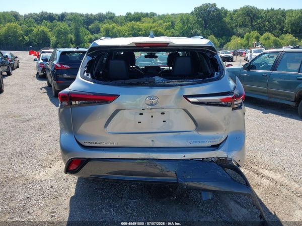 2021 TOYOTA HIGHLANDER LIMITED