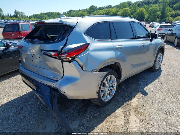 2021 TOYOTA HIGHLANDER LIMITED