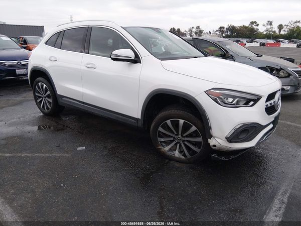 2022 MERCEDES-BENZ GLA 250 GLA250