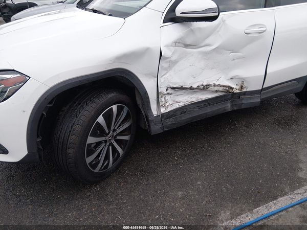 2022 MERCEDES-BENZ GLA 250 GLA250