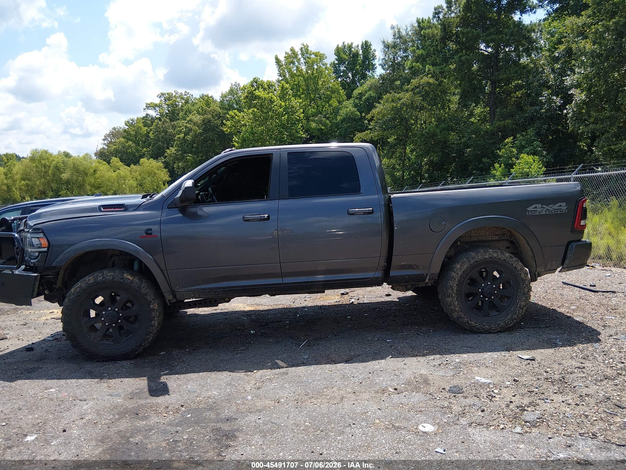 2020 RAM 2500 LARAMIE  4X4 6'4 BOX