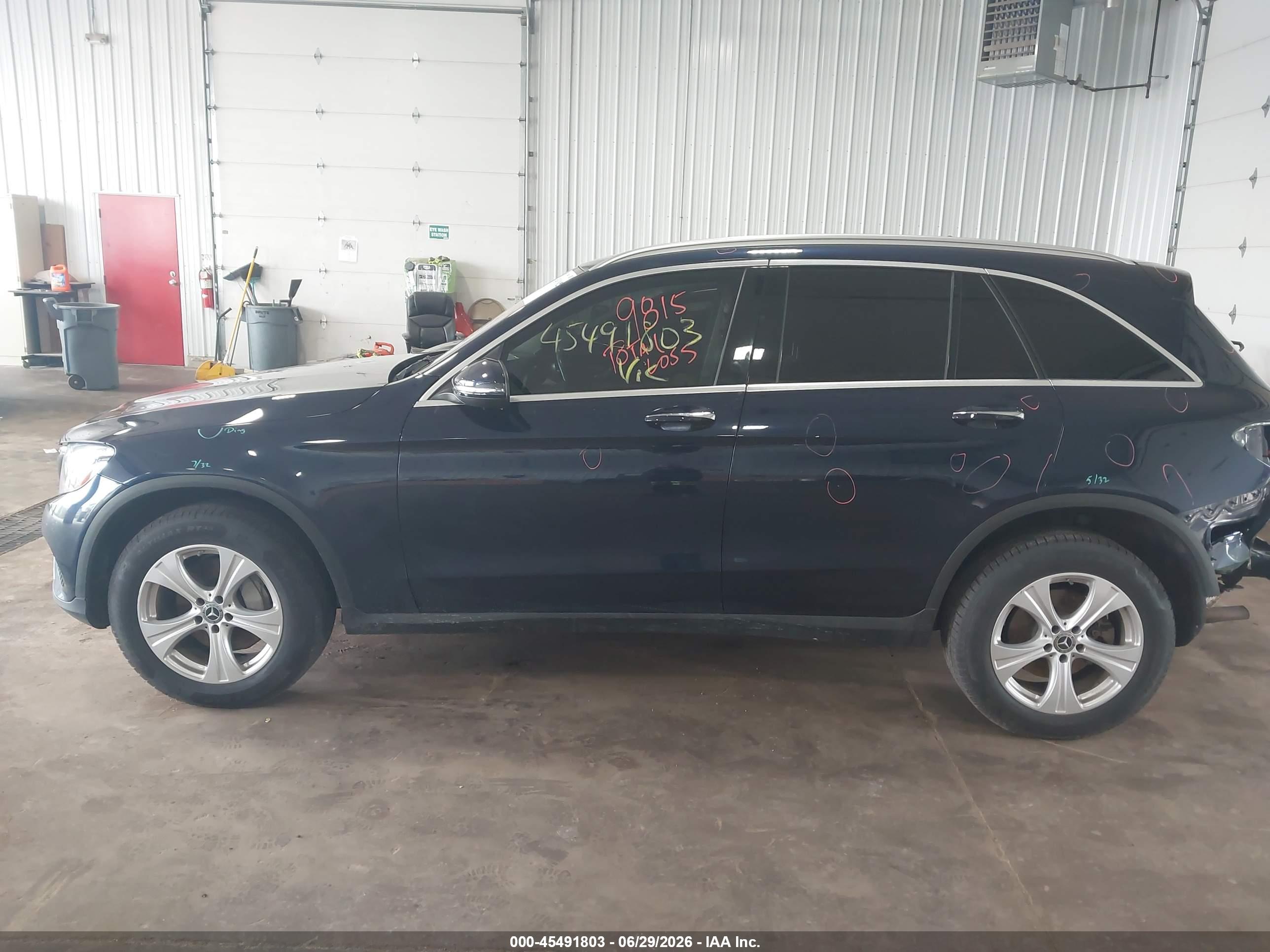 2018 MERCEDES-BENZ GLC 300 4MATIC