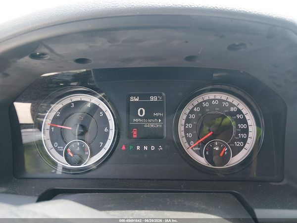 2018 RAM 1500 ST QUAD CAB 4X4