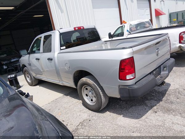 2018 RAM 1500 ST QUAD CAB 4X4
