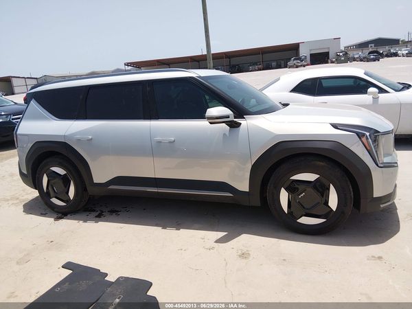 2024 KIA EV9 WIND