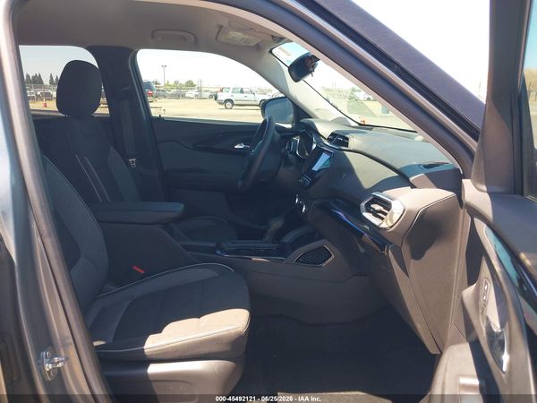 2023 CHEVROLET TRAILBLAZER FWD LT — I5