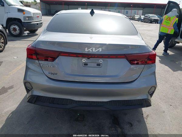 2023 KIA FORTE LXS