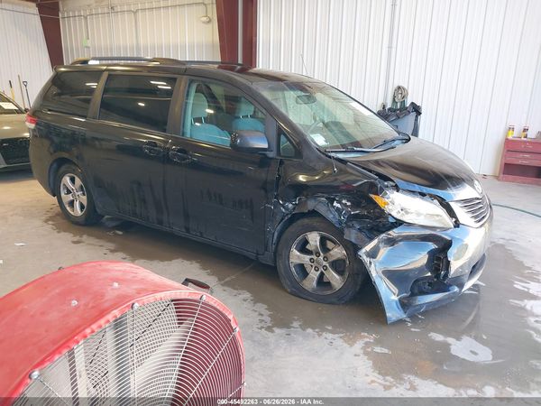 2014 TOYOTA SIENNA LE V6 8 PASSENGER
