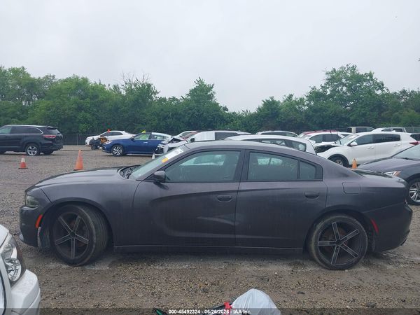 2015 DODGE CHARGER SE