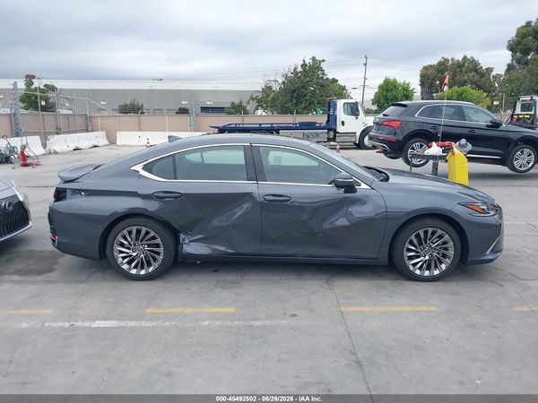 2025 LEXUS ES 300H LUXURY