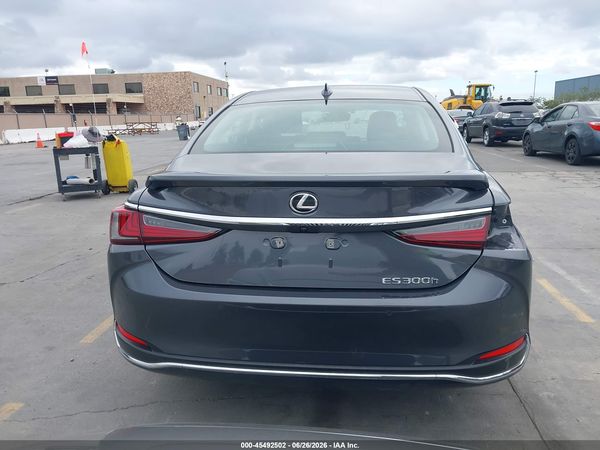 2025 LEXUS ES 300H LUXURY