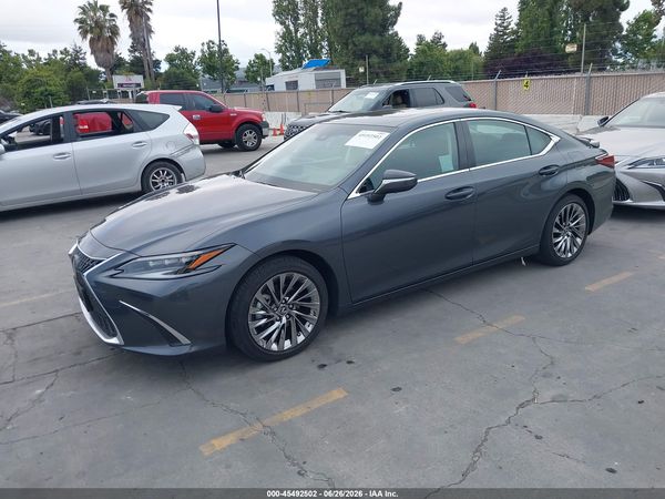 2025 LEXUS ES 300H LUXURY