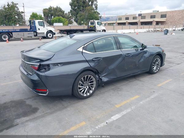 2025 LEXUS ES 300H LUXURY