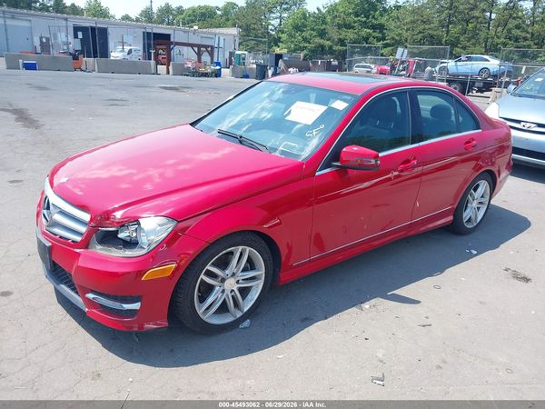 2013 MERCEDES-BENZ C 250 SPORT