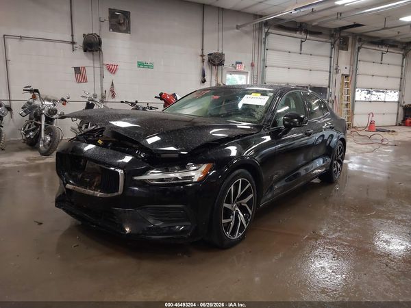2019 VOLVO S60 T6 MOMENTUM