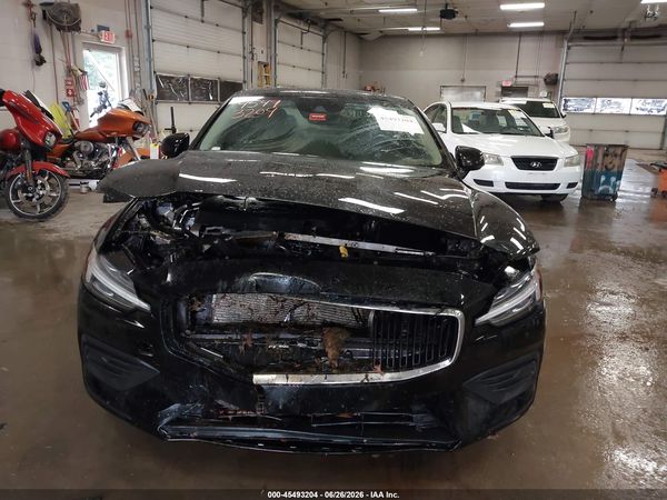 2019 VOLVO S60 T6 MOMENTUM