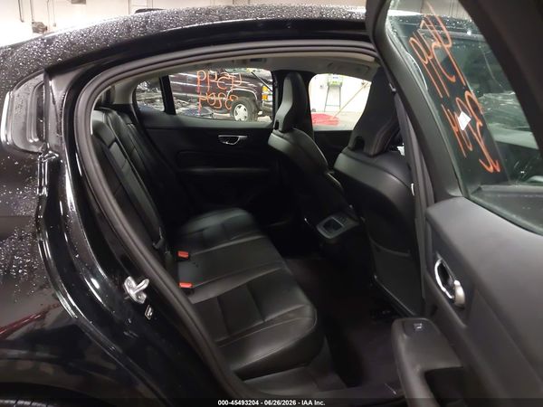 2019 VOLVO S60 T6 MOMENTUM