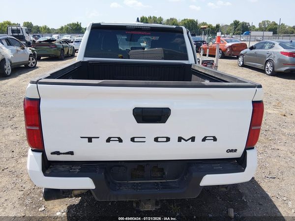2025 TOYOTA TACOMA SR5