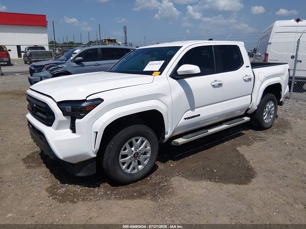 2025 TOYOTA TACOMA SR5
